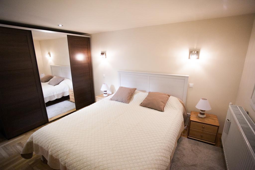 Agora Apartment Boedapest Buitenkant foto